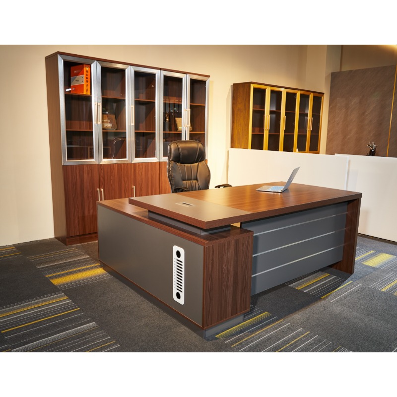 Scrivania da Ufficio di Lusso  - Office Tech Furniture recensione e prezzo