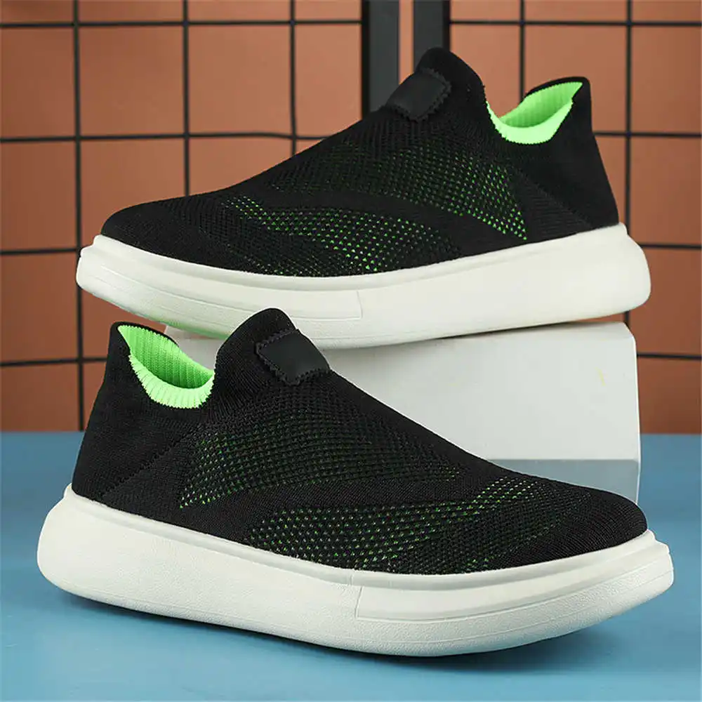 Calze con plateau scarpe marro - Tech Office Wear Women recensione e prezzo